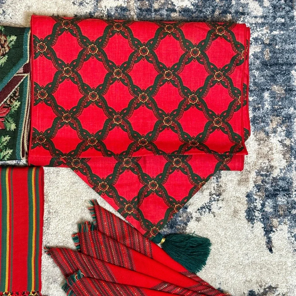 Lot of Vintage 90's Christmas Table Runners & Napkin Set VERA Red Green Gold